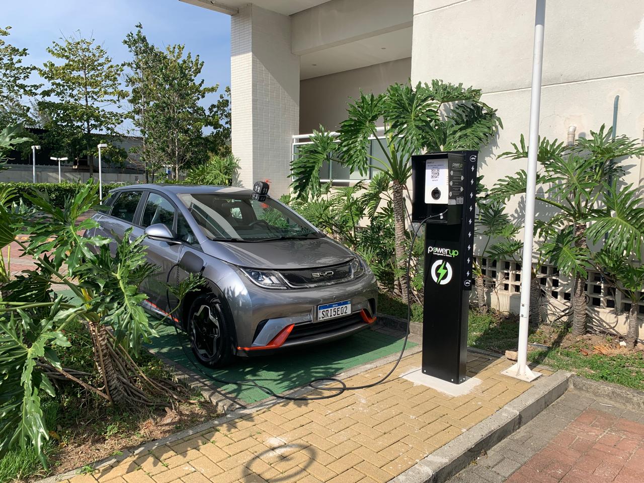 Totem PowerUp - Design Premium